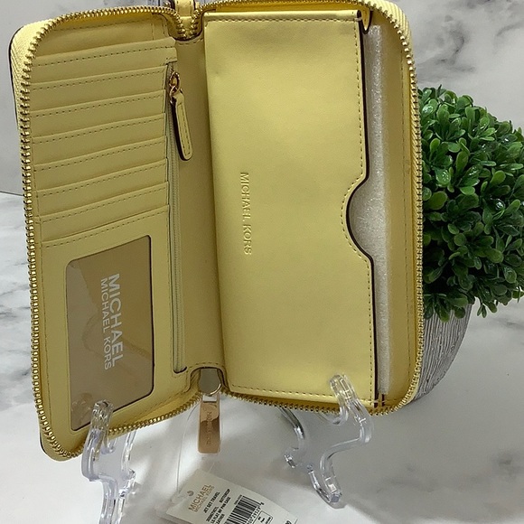NWT Michael Kors Large Phone Case Wallet - Picture 3 of 4